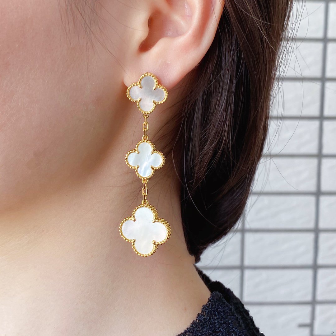 [AuraEcho Jewelry]CLOVER MOP 3 MOTIFS GOLD EARRINGS