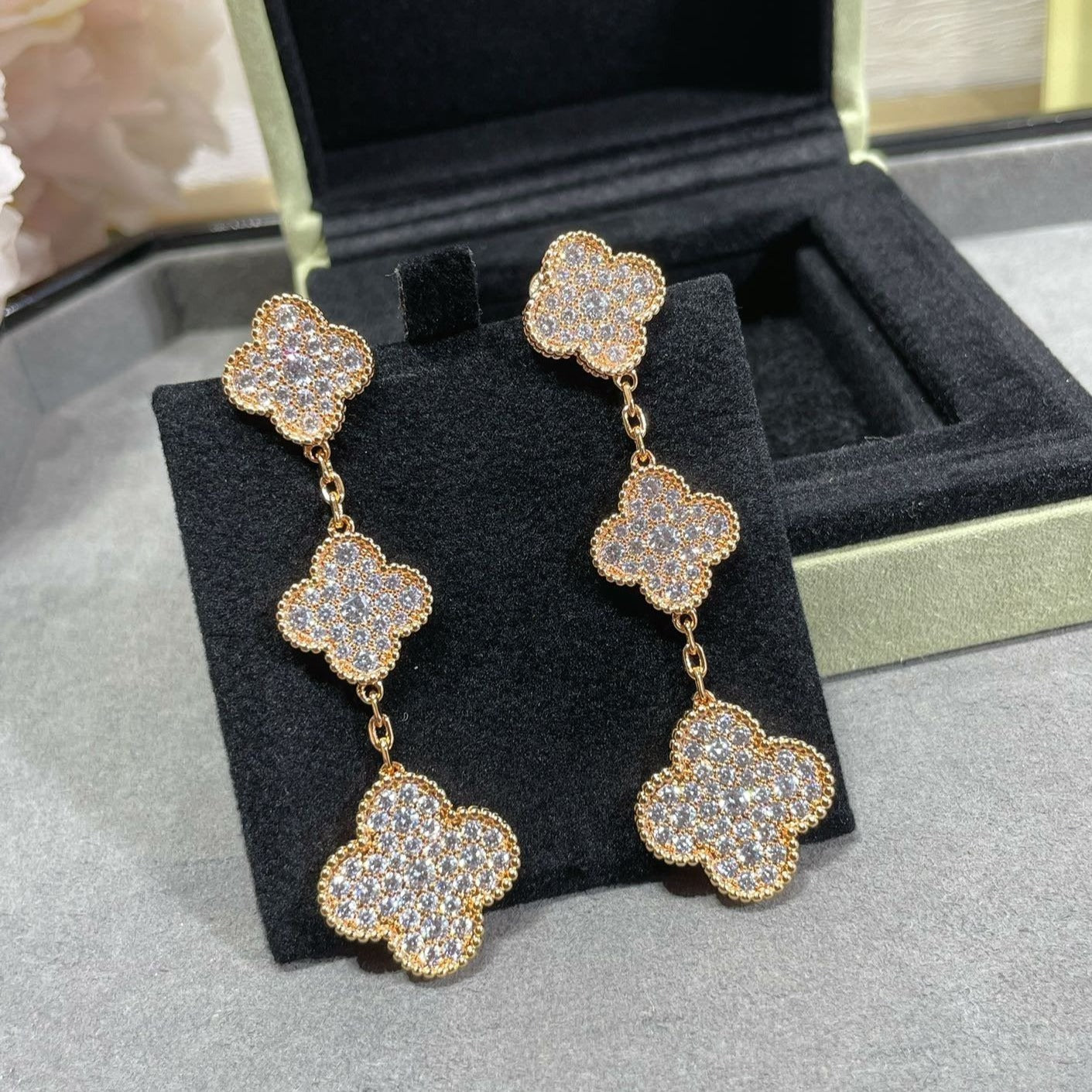 [AuraEcho Jewelry]CLOVER 3 MOTIFS DIAMOND PAVED ROSE GOLD EARRINGS