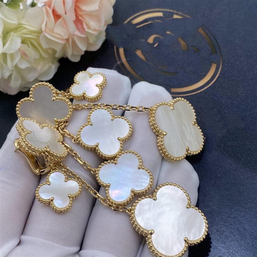 [AuraEcho Jewelry]CLOVER EARRINGS WHITE MOP 4 MOTIFS GOLD