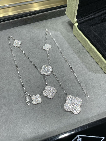 [AuraEcho Jewelry]CLOVER 6 MOTIF DIAMOND PAVED NECKLACE