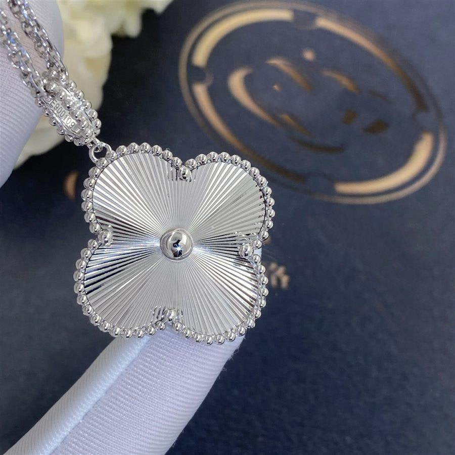 [AuraEcho Jewelry]CLOVER 25MM SILVER BIG CLOVER NECKLACE