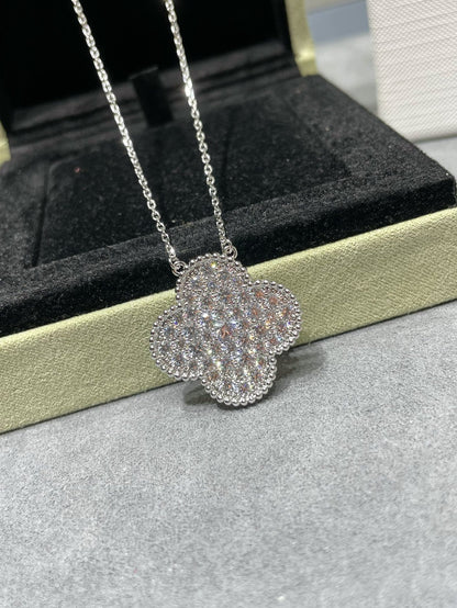 [AuraEcho Jewelry]CLOVER 25MM LARGE PENDANT DIAMOND PAVED SILVER NECKLACE