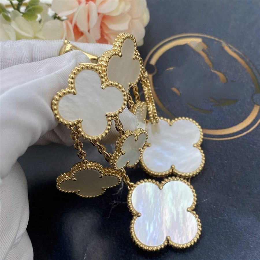 [AuraEcho Jewelry]CLOVER EARRINGS WHITE MOP 4 MOTIFS GOLD