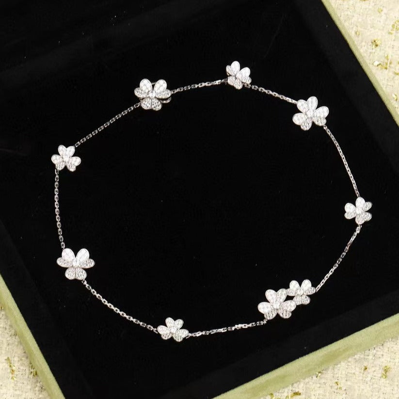 [AuraEcho Jewelry]FRIVOLE SILVER 9 FLOWERS NECKLACE