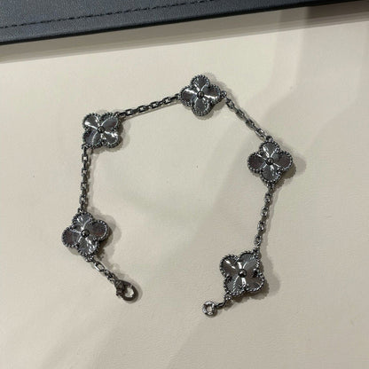 [AuraEcho Jewelry]CLOVER 5 MOTIF BLACK BRACELET