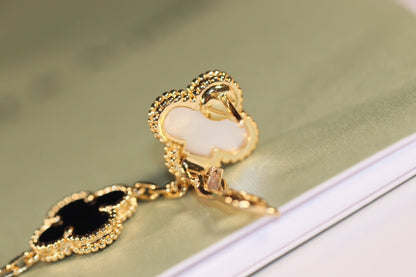[AuraEcho Jewelry]CLOVER EARRINGS GOLD ONYX MOP 3 MOTIF