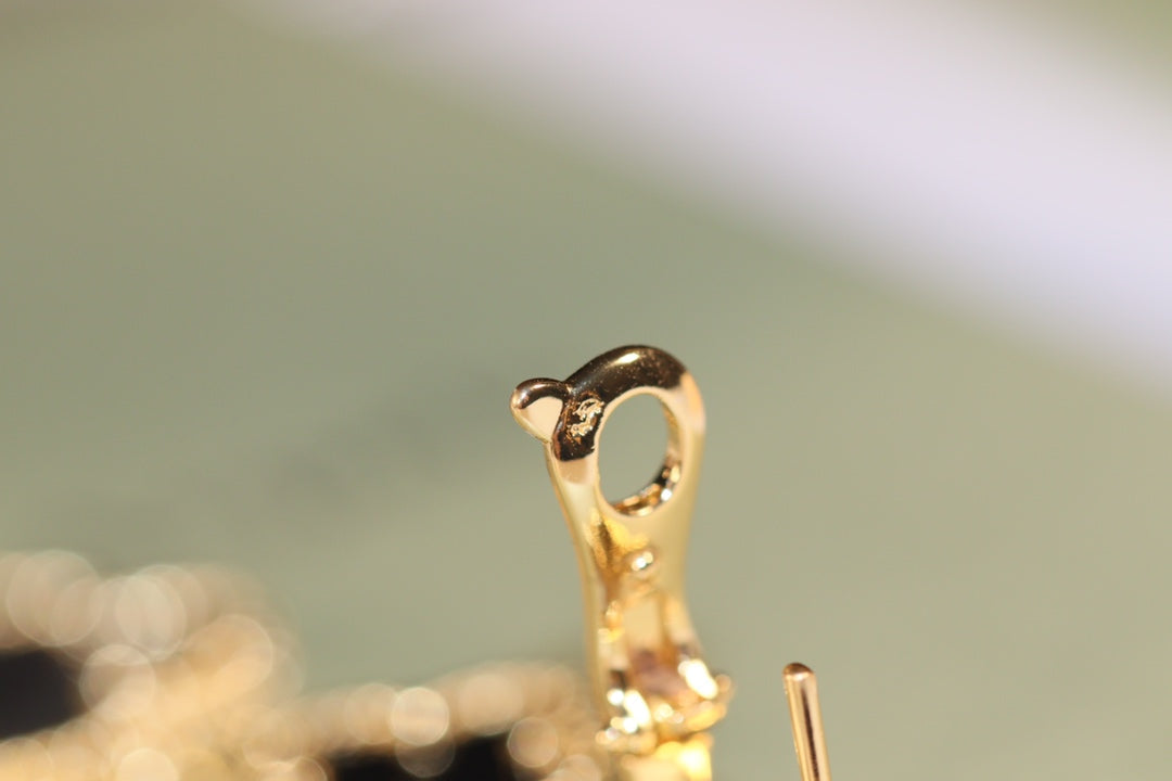 [AuraEcho Jewelry]CLOVER EARRINGS GOLD ONYX MOP 3 MOTIF