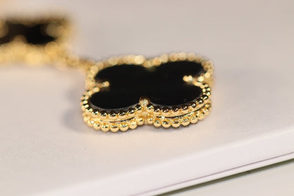 [AuraEcho Jewelry]CLOVER EARRINGS GOLD ONYX MOP 3 MOTIF