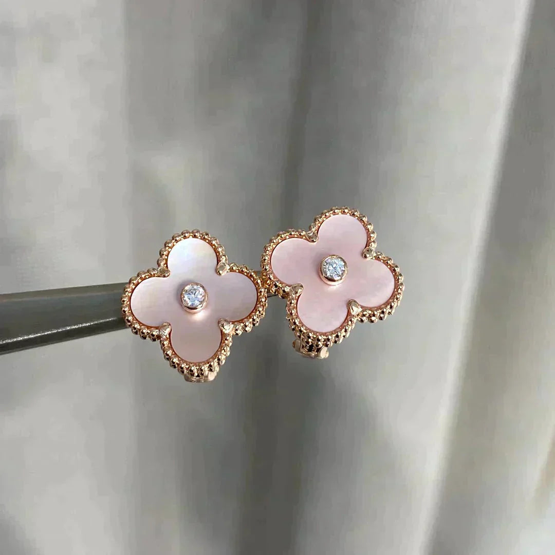 [AuraEcho Jewelry]CLOVER MEDIUM 1 MOTIFS  PINK MOP DIAMOND EARRINGS