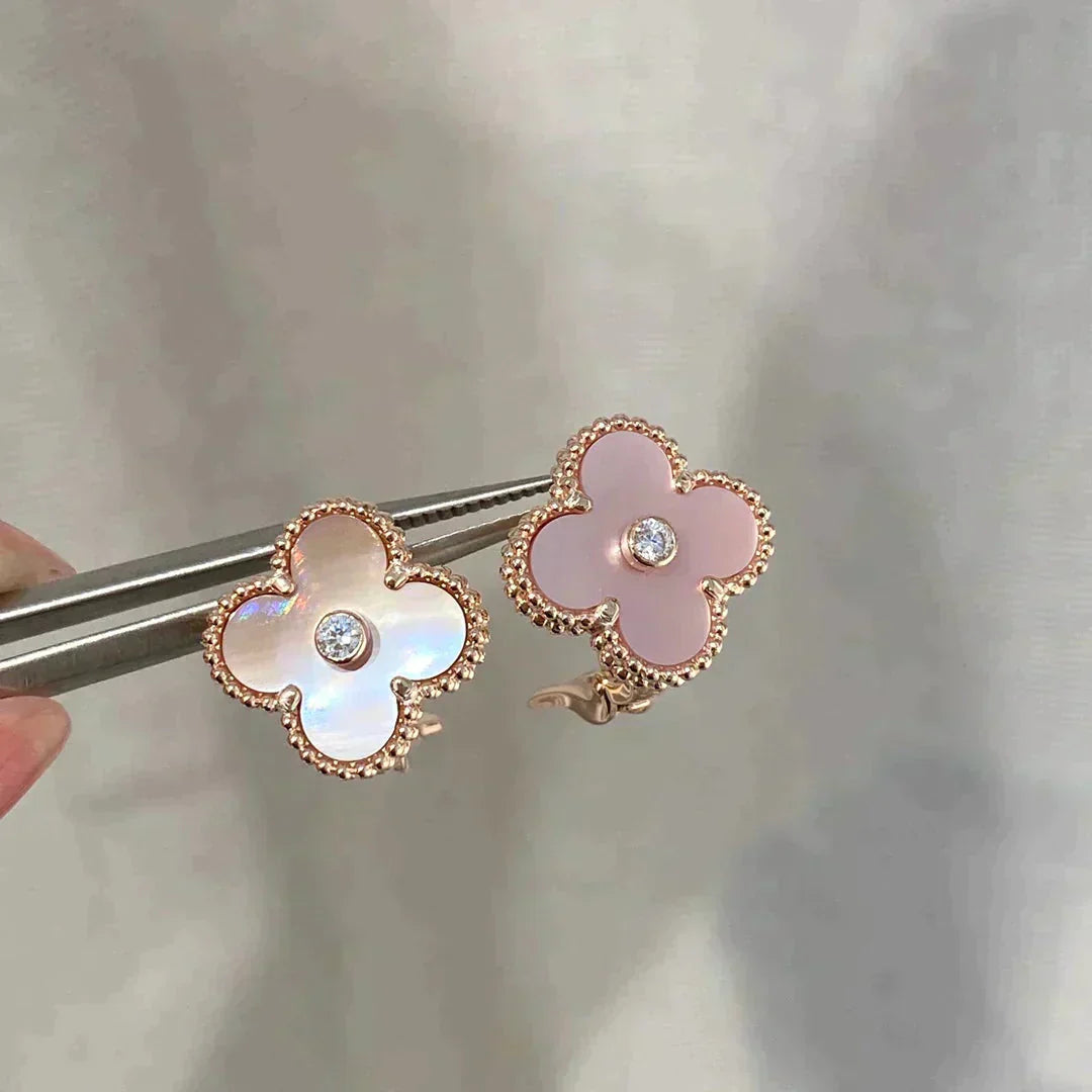 [AuraEcho Jewelry]CLOVER MEDIUM 1 MOTIFS  PINK MOP DIAMOND EARRINGS