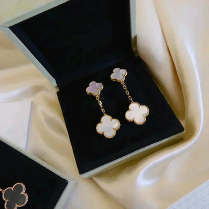 [AuraEcho Jewelry]CLOVER 2 MOTIF WHITE MOP EARRINGS