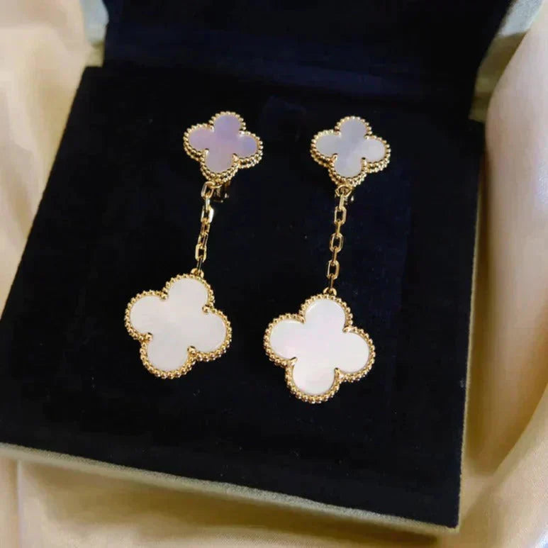 [AuraEcho Jewelry]CLOVER 2 MOTIF WHITE MOP EARRINGS