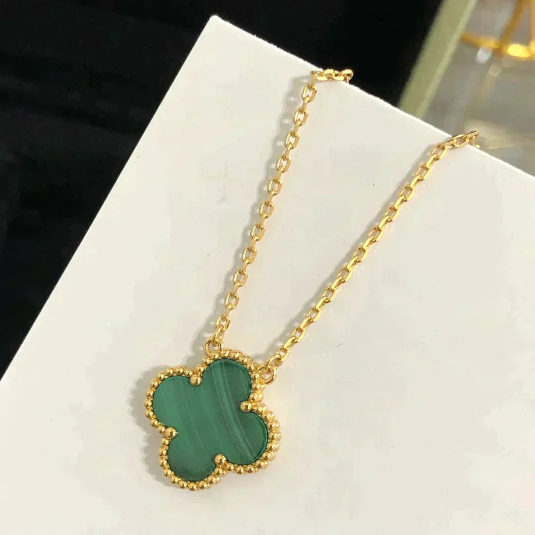 [AuraEcho Jewelry]CLOVER 15MM MALACHITE SINGLE FLOWER  NECKLACE