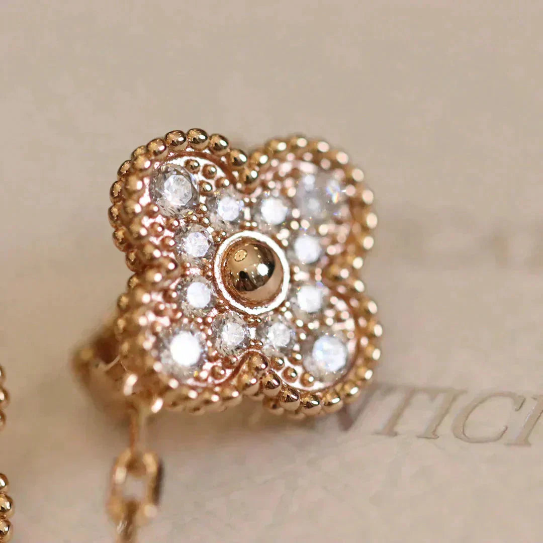[AuraEcho Jewelry]CLOVER MEDIUM 1 MOTIFS FUll DIAMOND EARRINGS