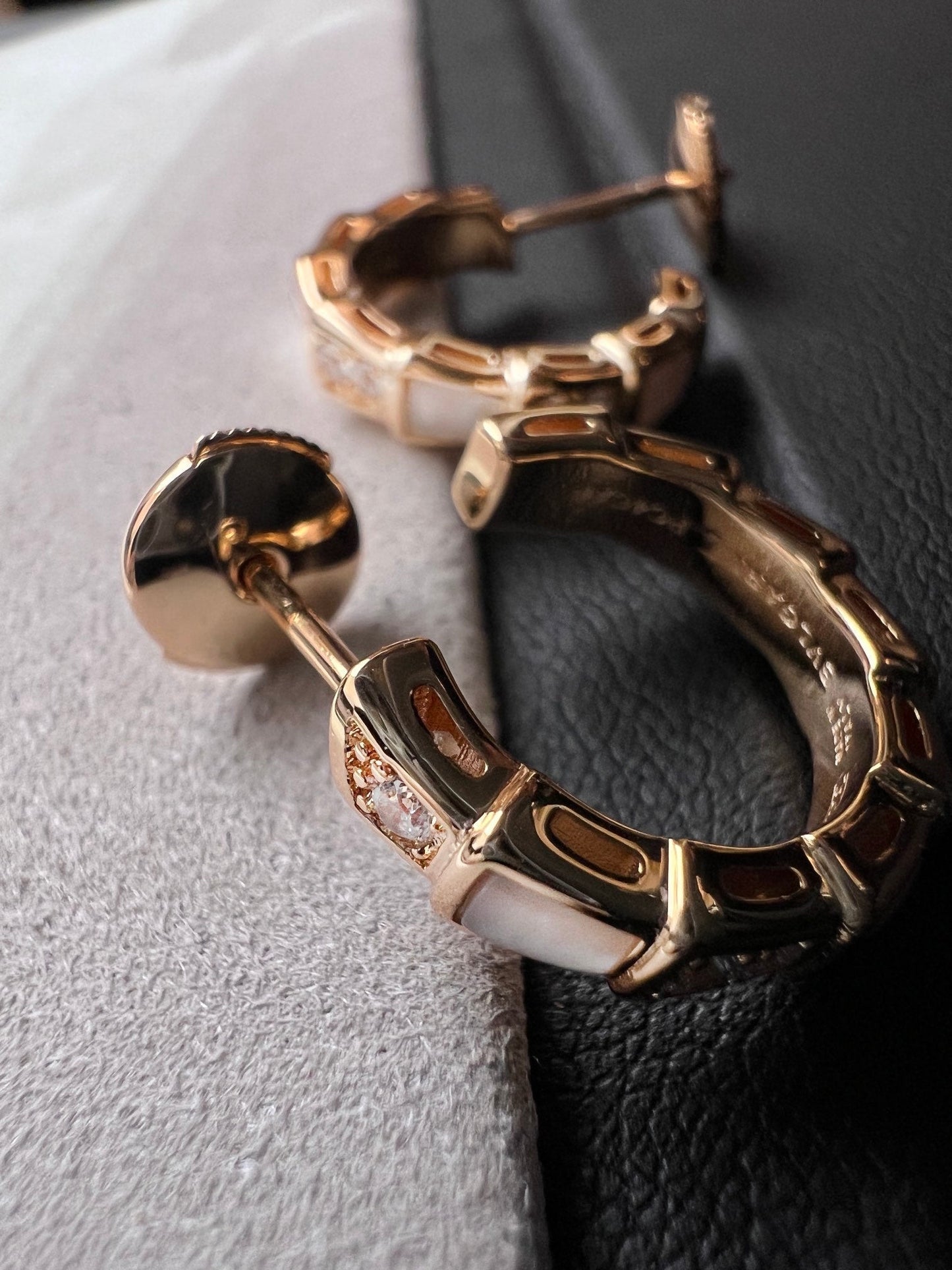 [AuraEcho Jewelry]SERPENTI MOP PINK GOLD EARRINGS