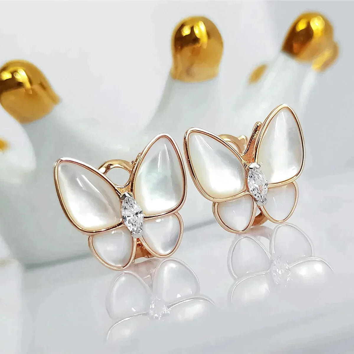 [AuraEcho Jewelry]BUTTERFLY MOP DIAMOND EARRINGS