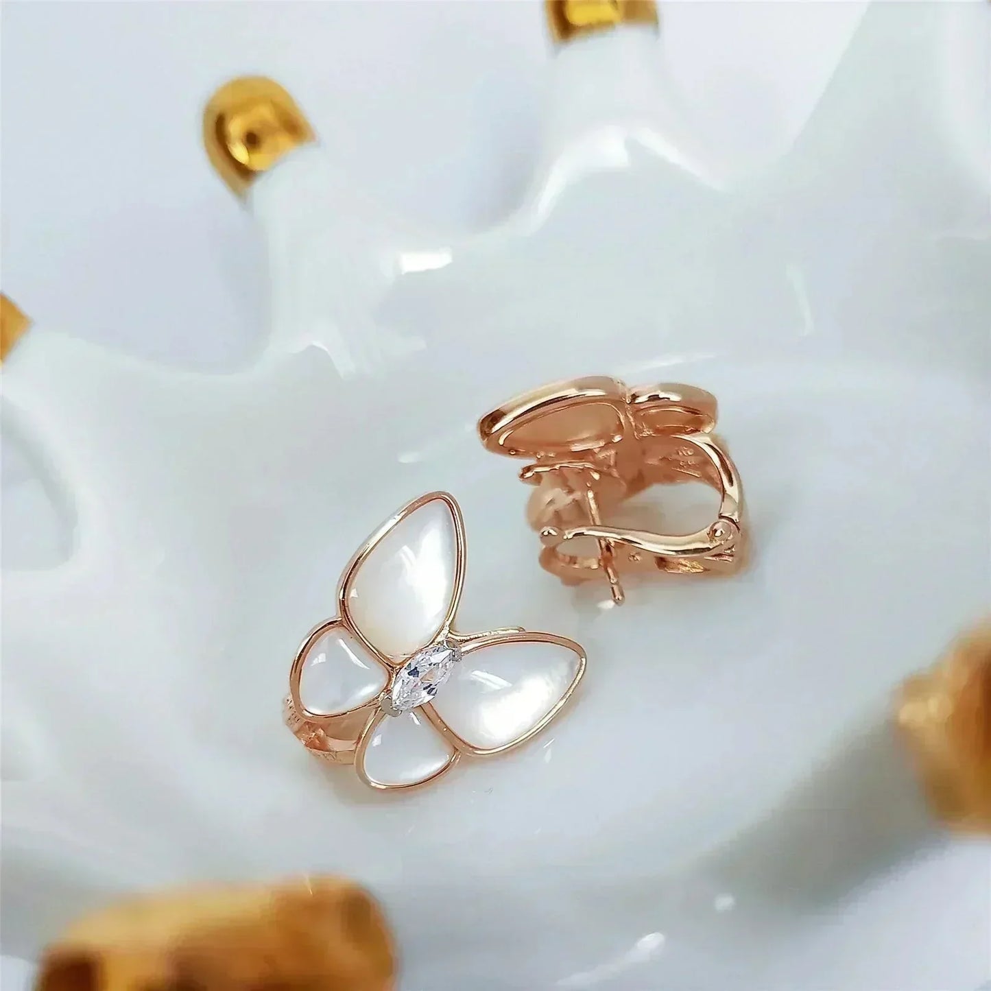 [AuraEcho Jewelry]BUTTERFLY MOP DIAMOND EARRINGS