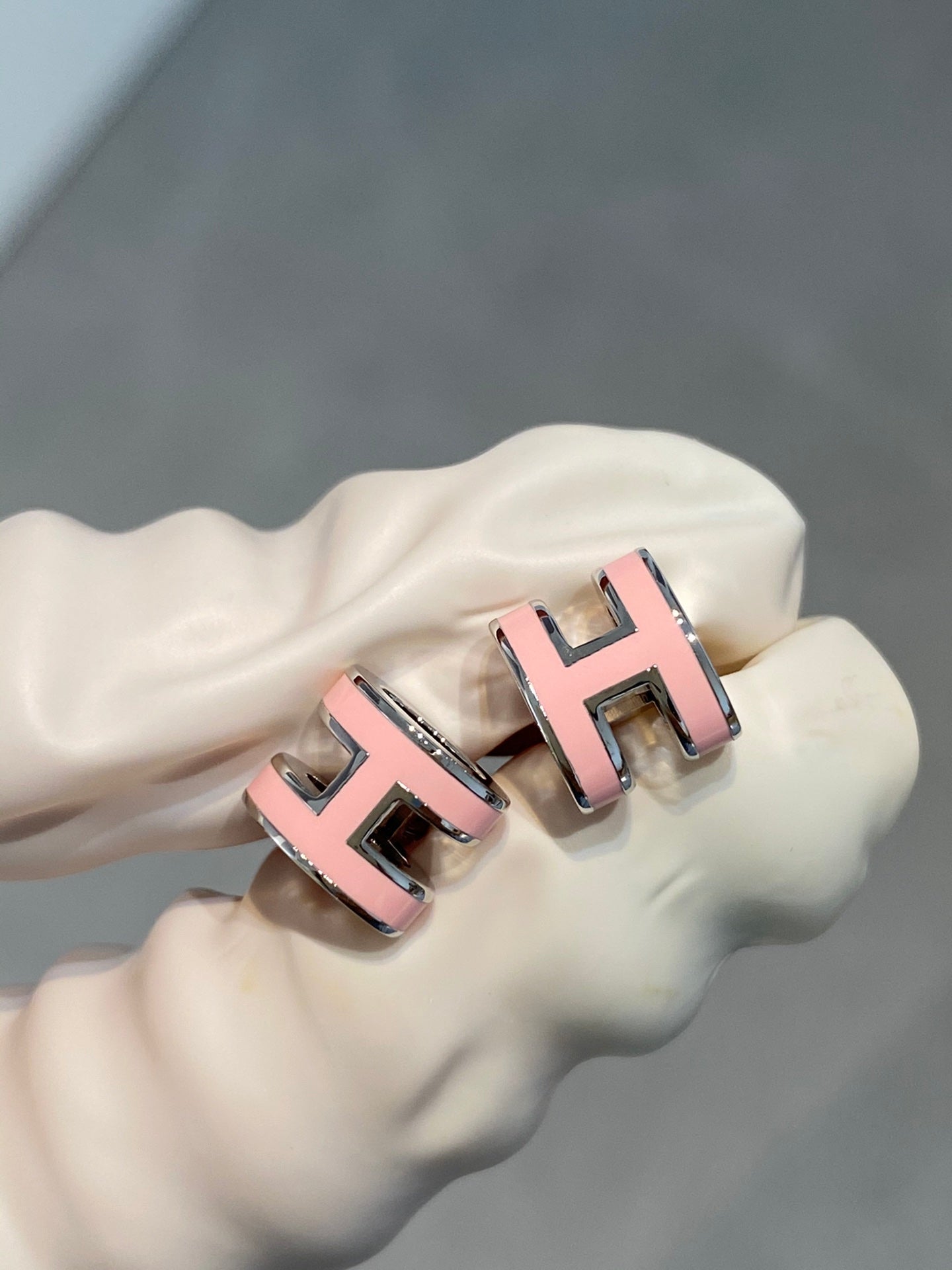 [AuraEcho Jewelry]MINI POP H SILVER EARRINGS PINK