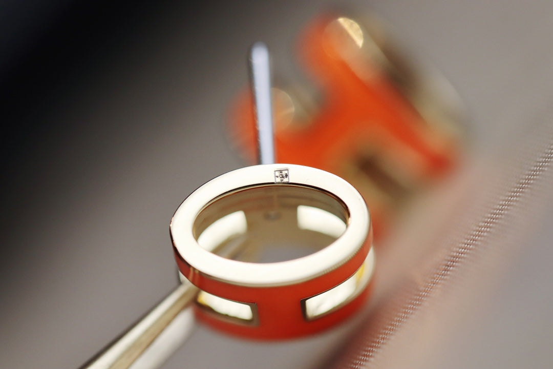 [AuraEcho Jewelry]MINI POP H EARRINGS ORANGE