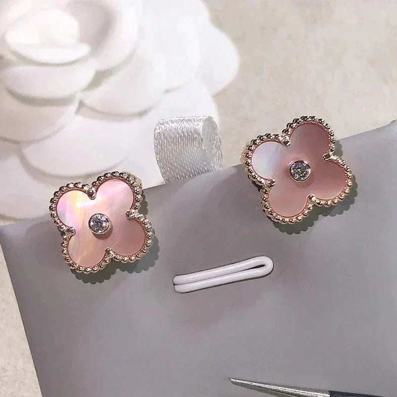 [AuraEcho Jewelry]CLOVER MEDIUM 1 MOTIFS  PINK MOP DIAMOND EARRINGS