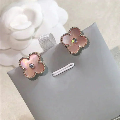 [AuraEcho Jewelry]CLOVER MEDIUM 1 MOTIFS  PINK MOP DIAMOND EARRINGS
