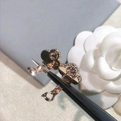 [AuraEcho Jewelry]CLOVER MEDIUM 1 MOTIFS  PINK MOP DIAMOND EARRINGS