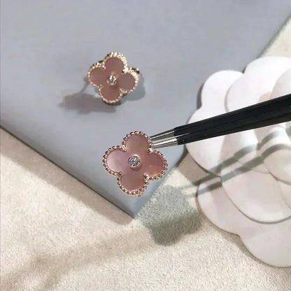 [AuraEcho Jewelry]CLOVER MEDIUM 1 MOTIFS  PINK MOP DIAMOND EARRINGS