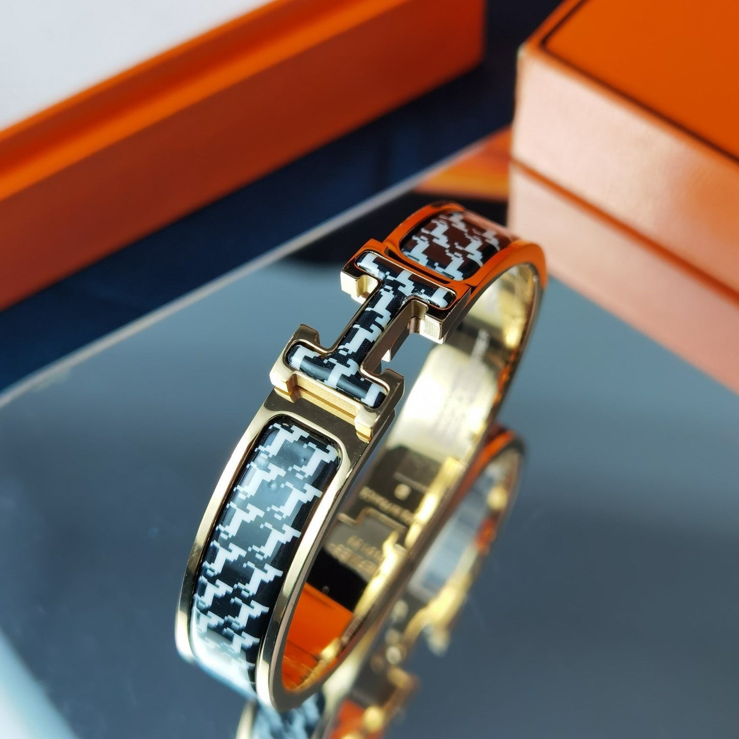 [AuraEcho Jewelry]H HORSE BRACELET 12MM