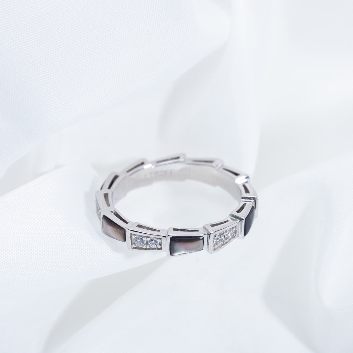 [AuraEcho Jewelry]SERPENTI RING SILVER  DIAMOND BLACK MOP 3MM