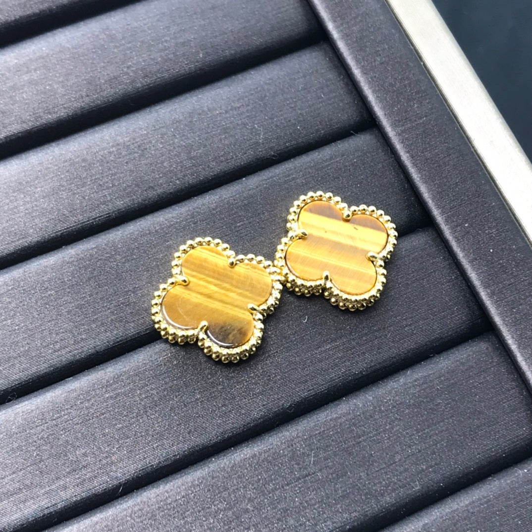 [AuraEcho Jewelry]CLOVER MEDIUM 1 MOTIFS TIGER EYE EARRINGS