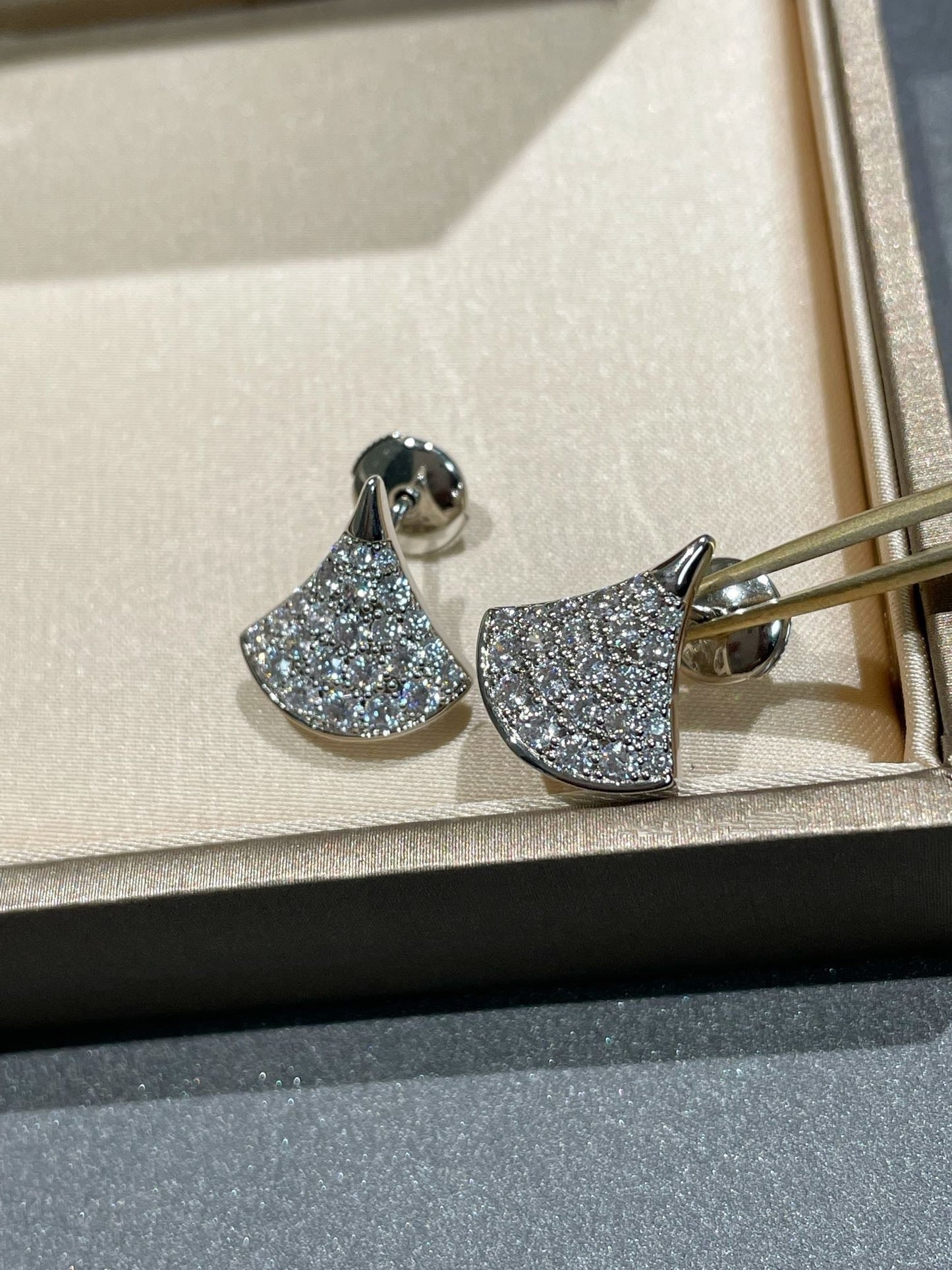 [AuraEcho Jewelry]DREAM STUD EARRINGS DIAMOND