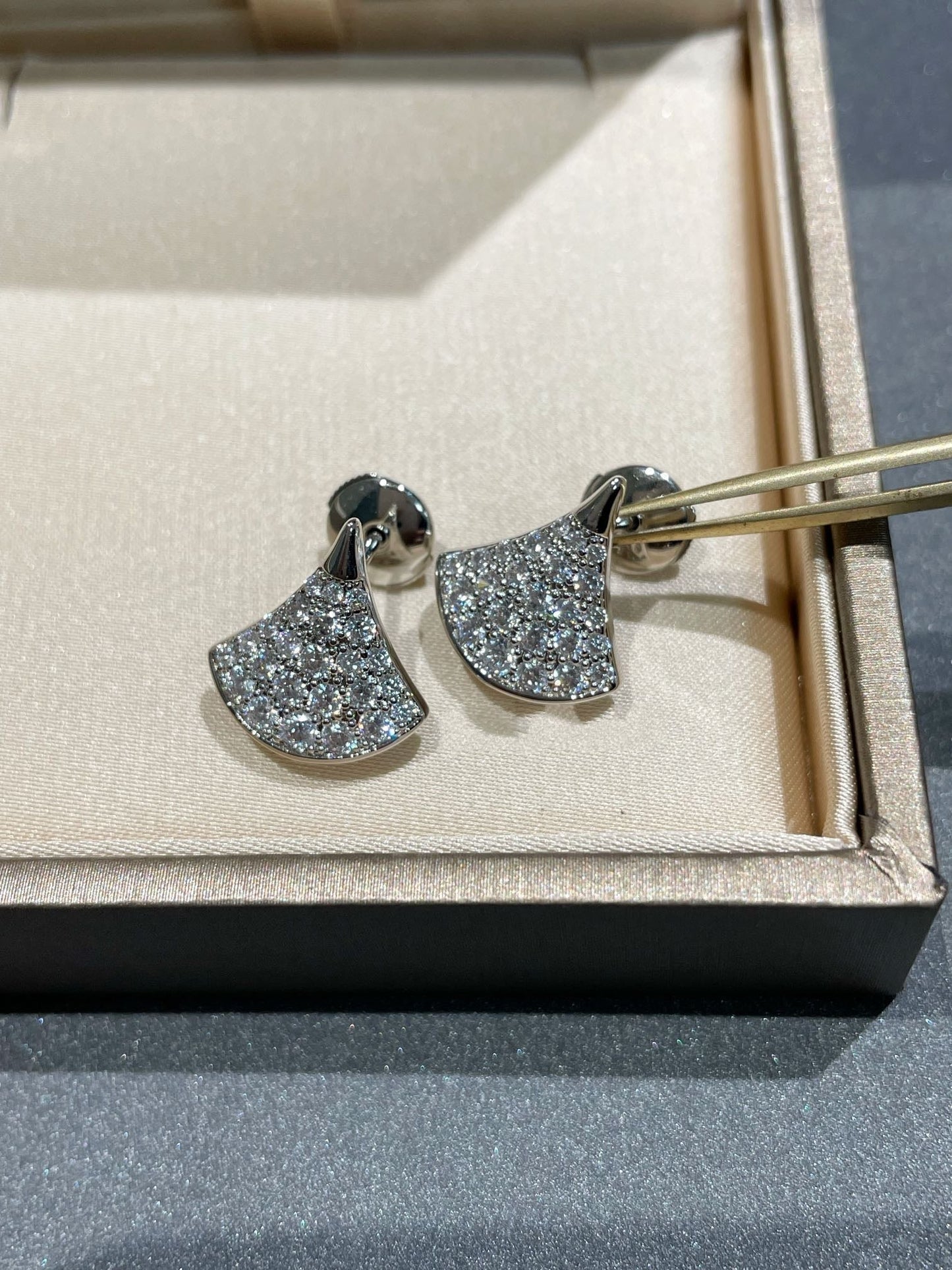 [AuraEcho Jewelry]DREAM STUD EARRINGS DIAMOND