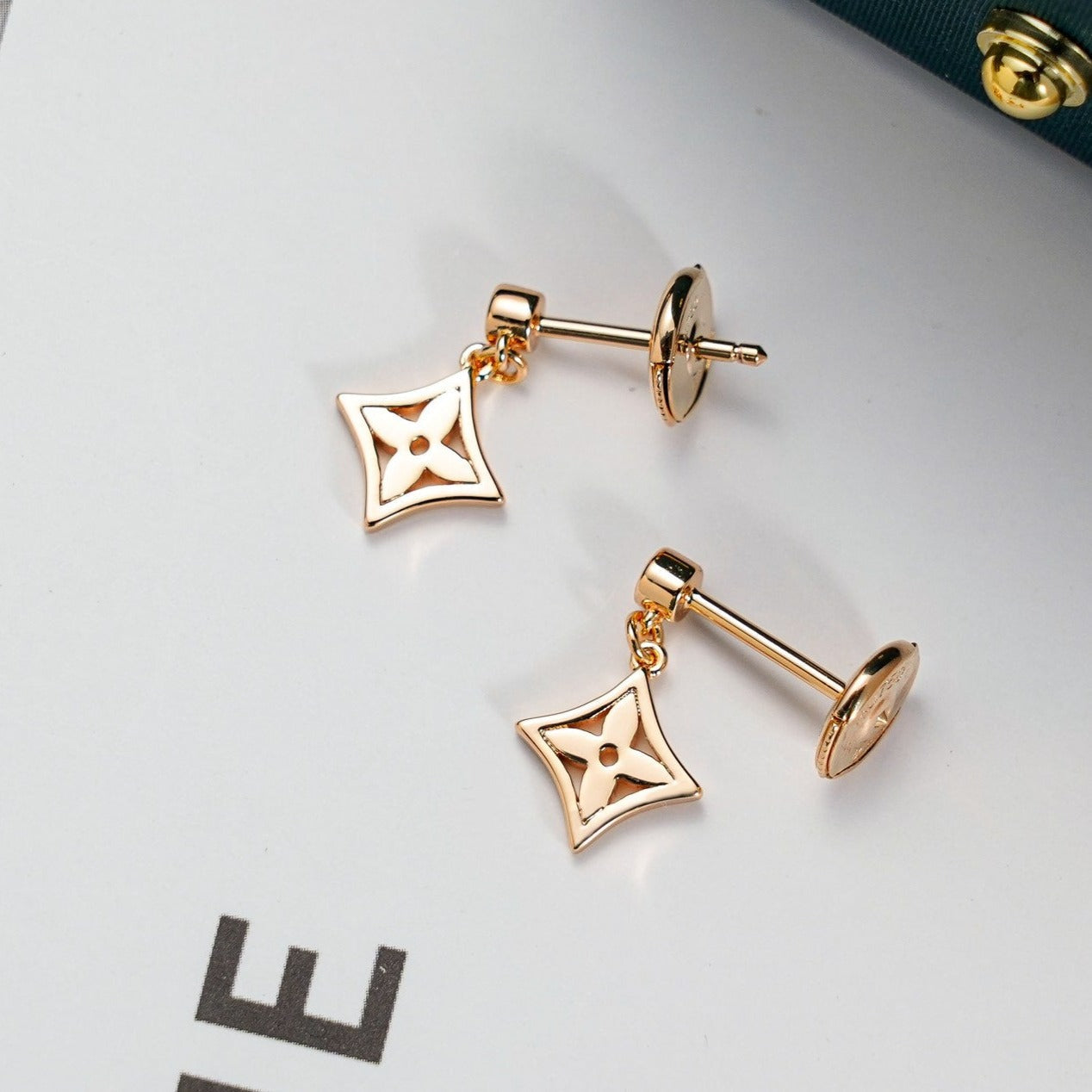 [AuraEcho Jewelry]STAR EARRINGS GOLD