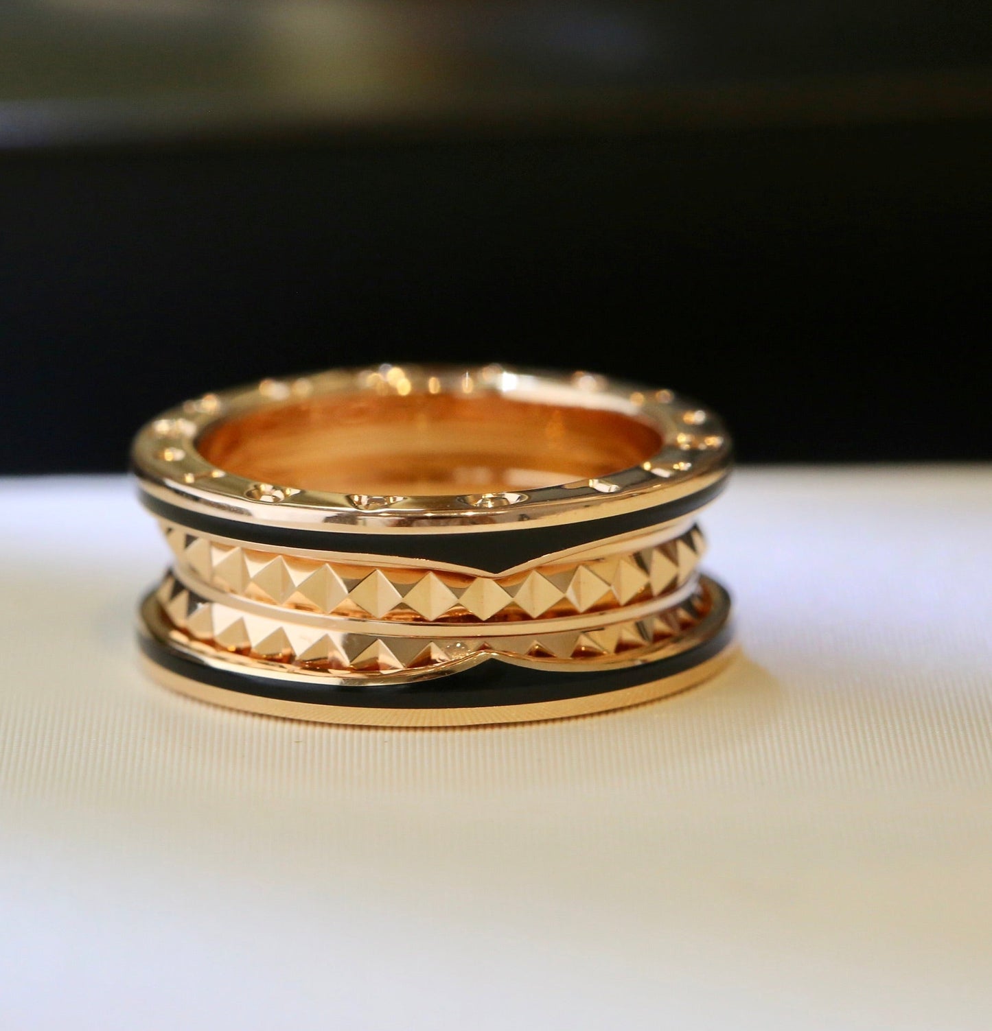 [AuraEcho Jewelry]ZERO 1 GOLD BLACK CERAMIC RING