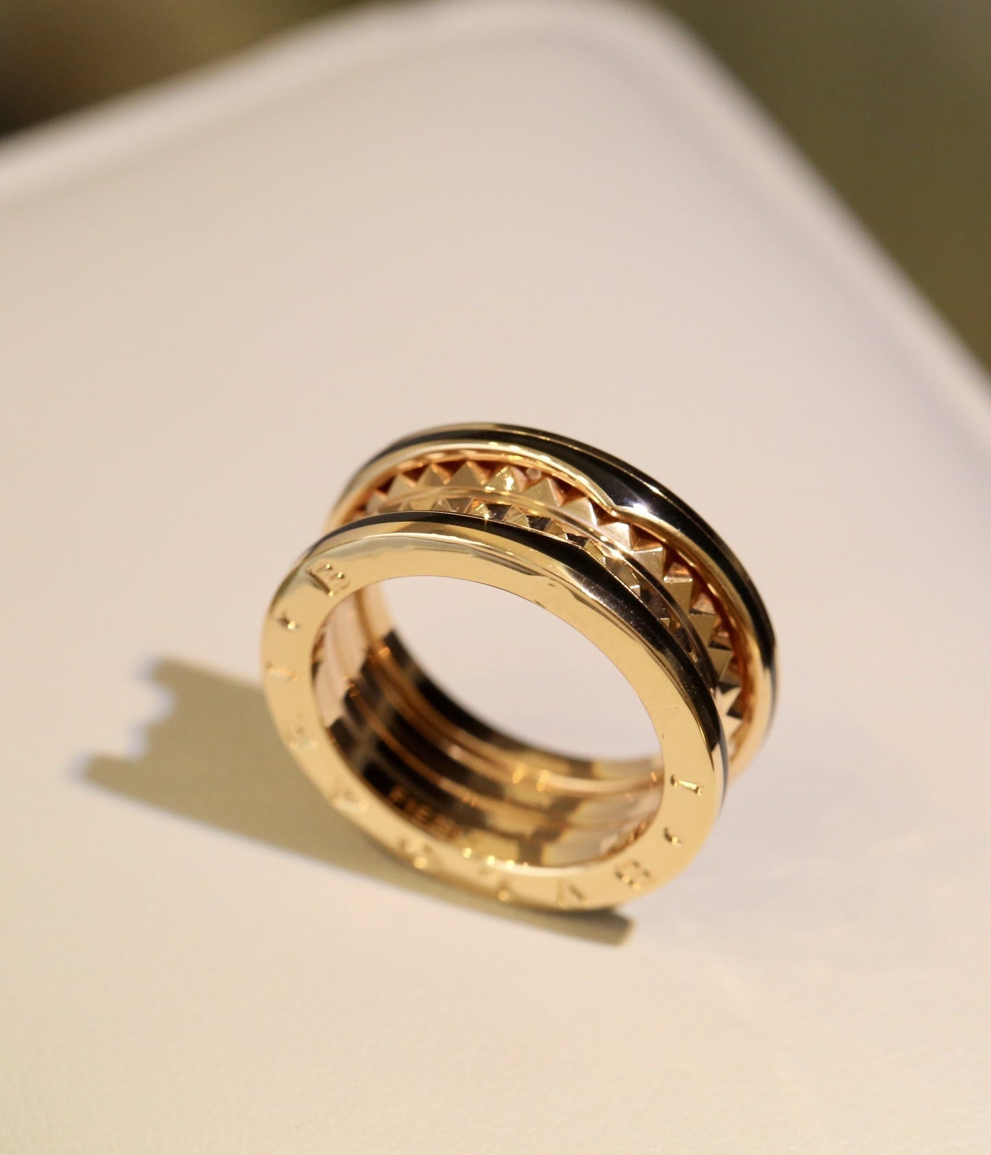 [AuraEcho Jewelry]ZERO 1 GOLD BLACK CERAMIC RING