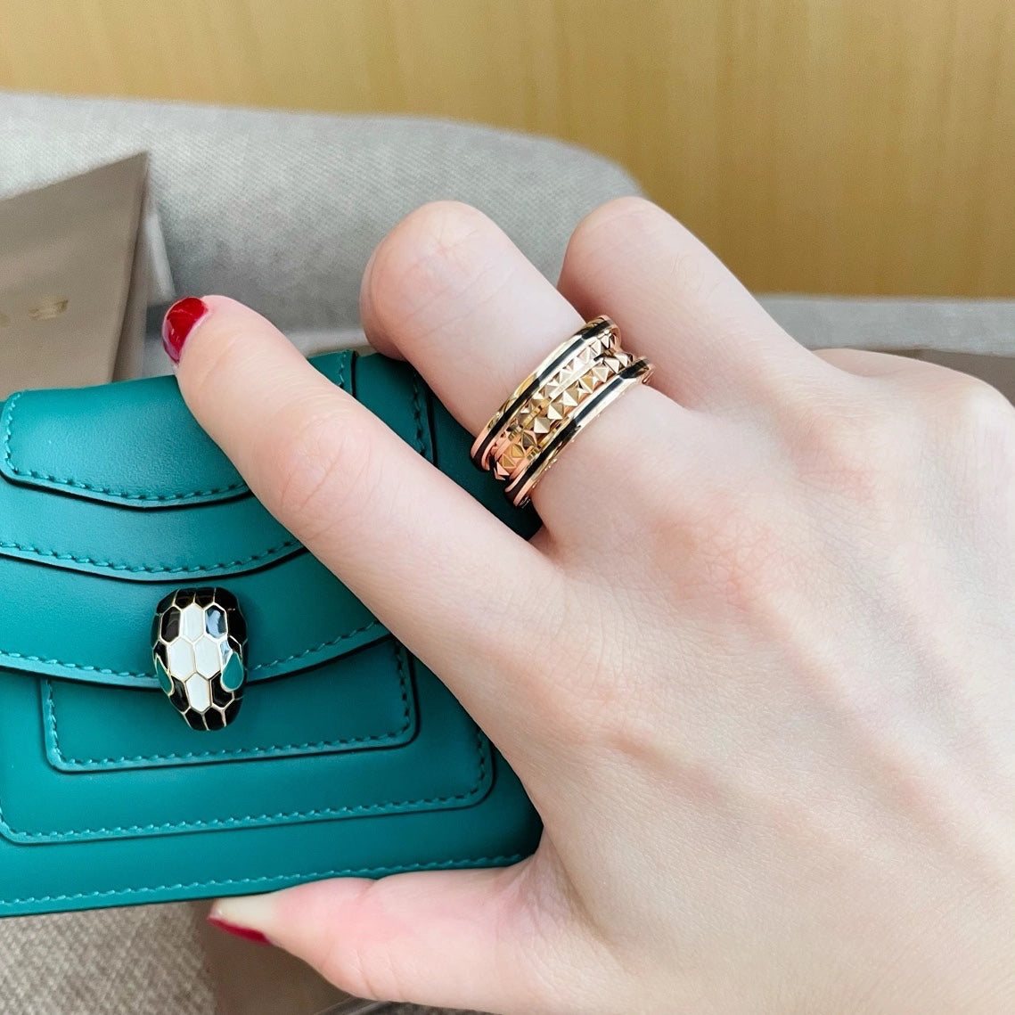 [AuraEcho Jewelry]ZERO 1 GOLD BLACK CERAMIC RING