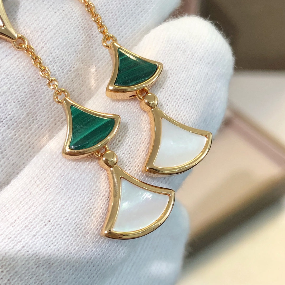 [AuraEcho Jewelry]DREAM EARRINGS 3 MOTIFS MALACHITE MOP PINK GOLD