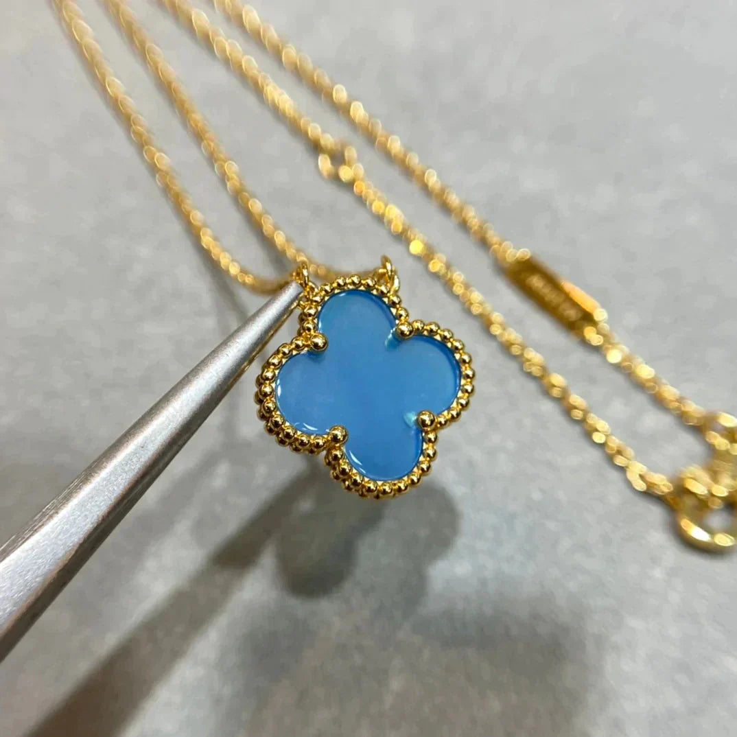 [AuraEcho Jewelry]CLOVER 15MM BLUE AGATE NECKLACE
