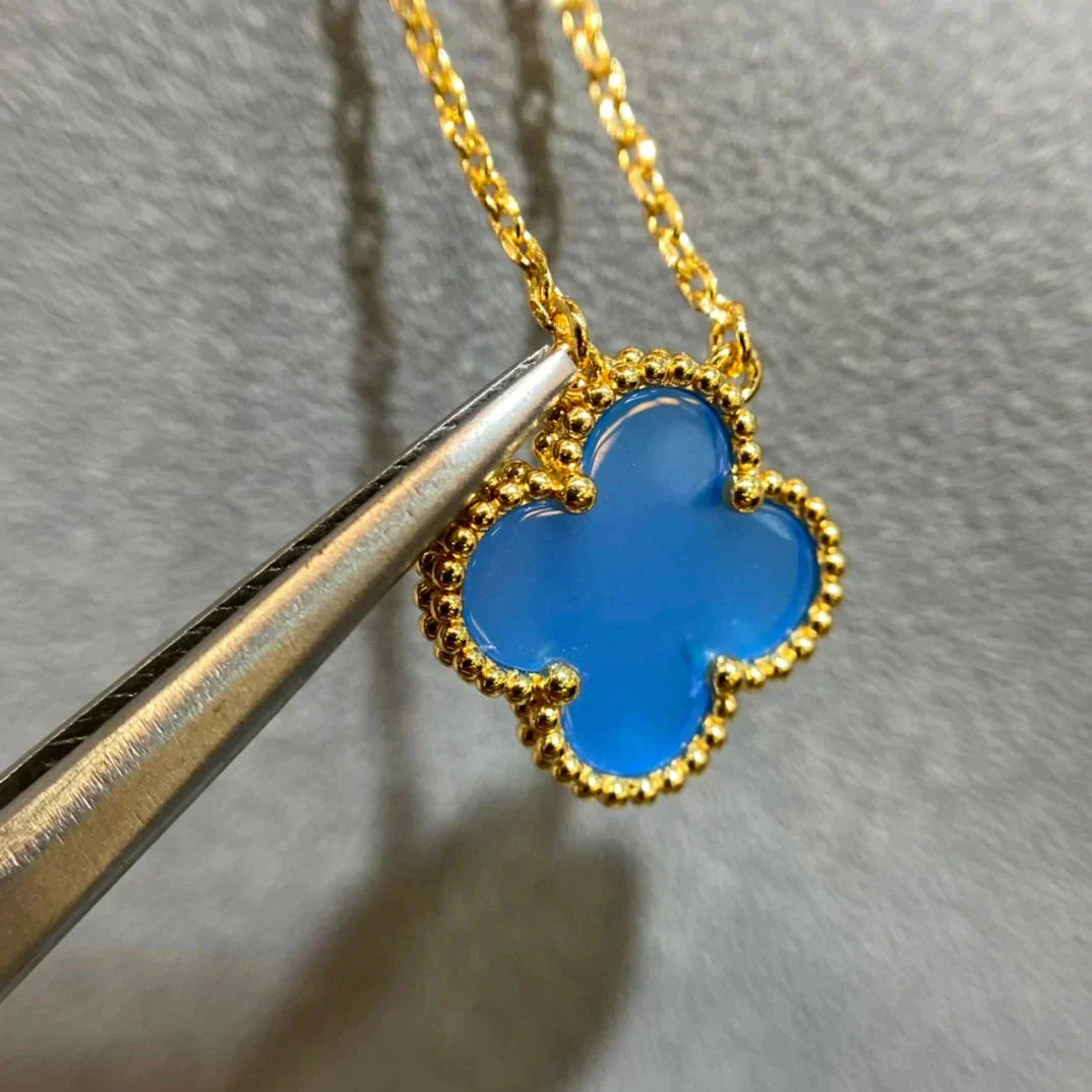 [AuraEcho Jewelry]CLOVER 15MM BLUE AGATE NECKLACE