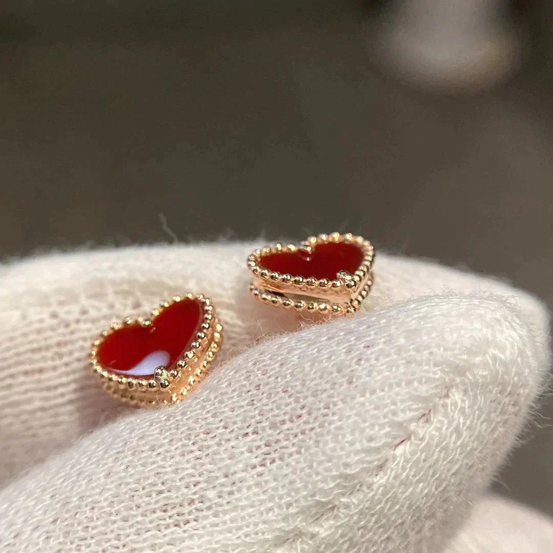 [AuraEcho Jewelry]HEART CARNELIAN STUD EARRINGS