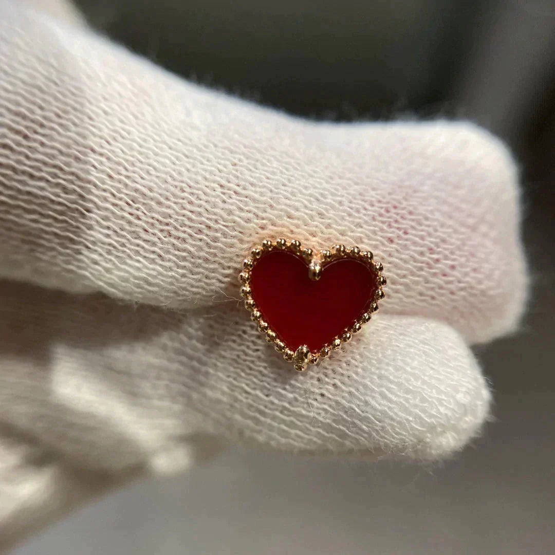 [AuraEcho Jewelry]HEART CARNELIAN STUD EARRINGS