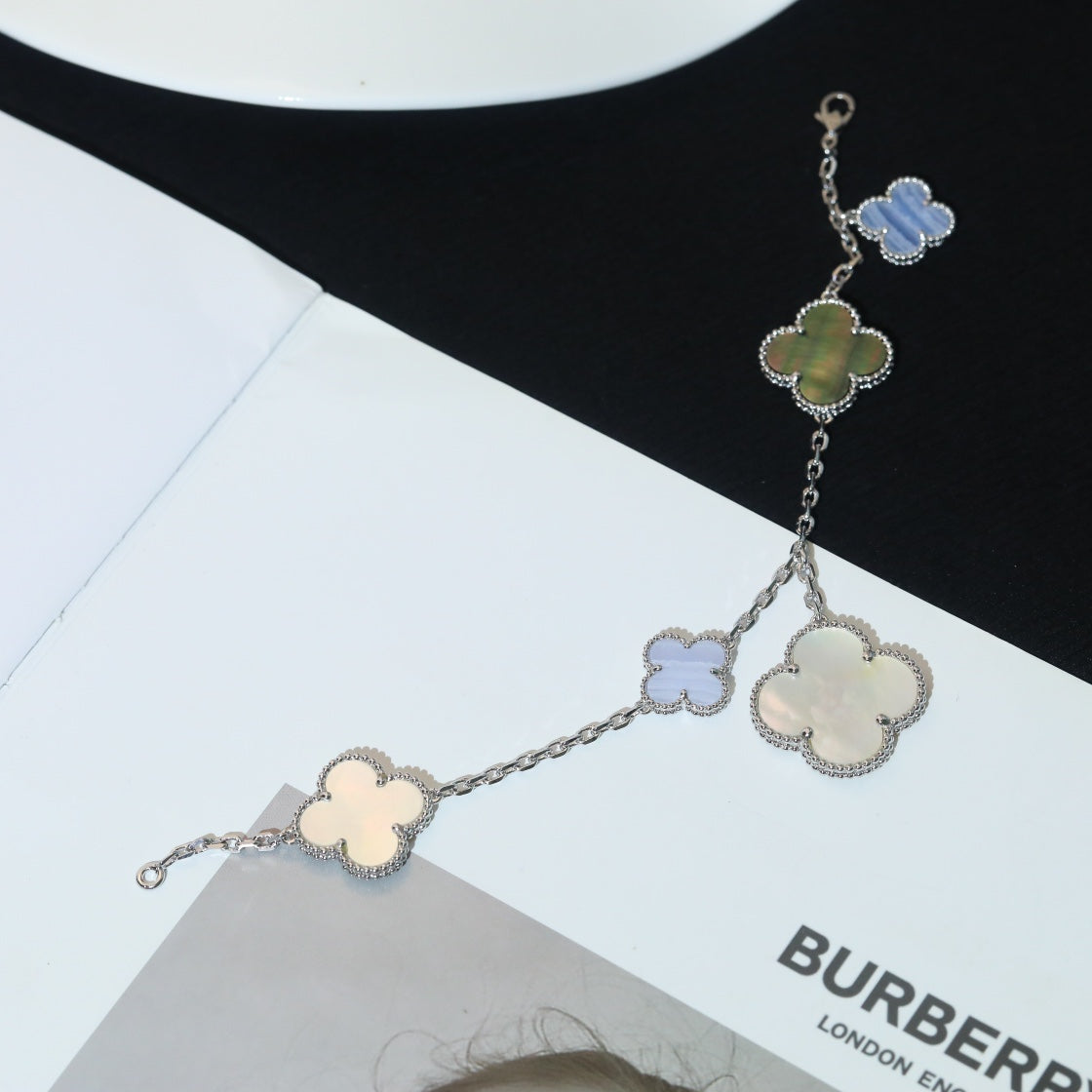 [AuraEcho Jewelry]CLOVER BRACELET 5 MOTIFS MOP CHALCEDONY SILVER