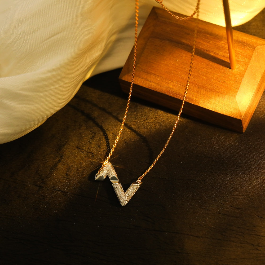[AuraEcho Jewelry]VOLT SILVER DIAMOND PEDANT NECKLACE
