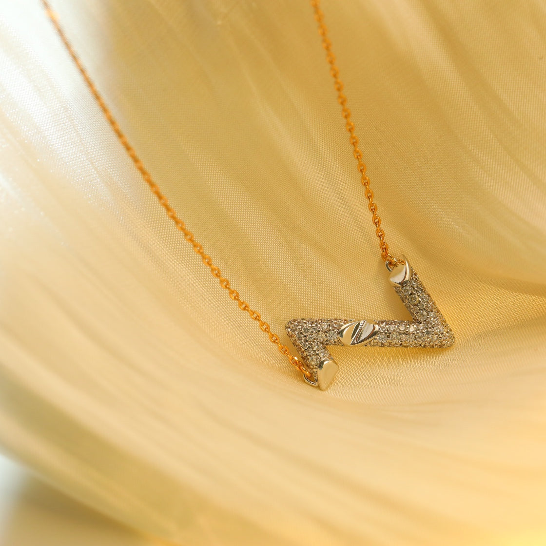 [AuraEcho Jewelry]VOLT SILVER DIAMOND PEDANT NECKLACE