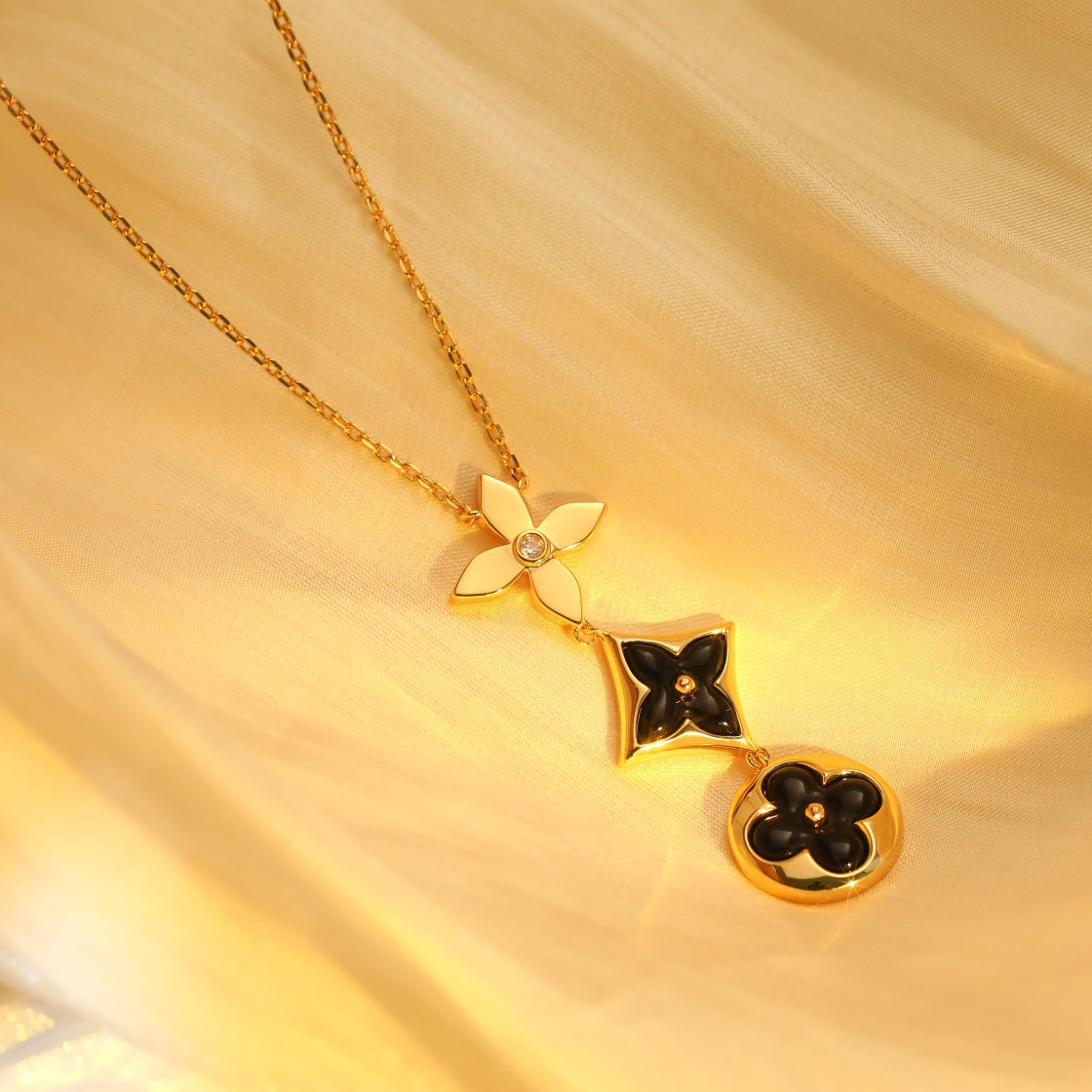[AuraEcho Jewelry]STAR AND SUN ONYX PINK GOLD NECKLACE