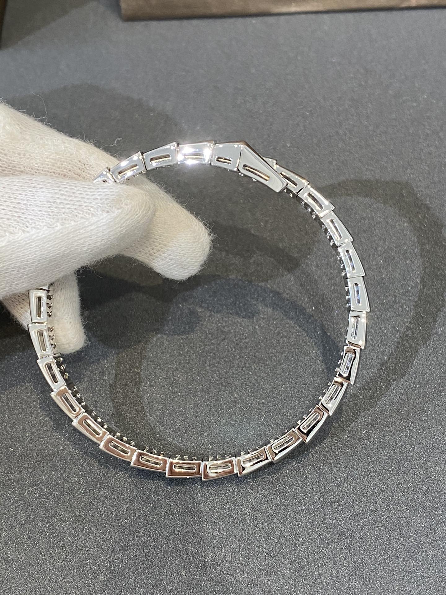 [AuraEcho Jewelry]SERPENTI BRACELET DIAMONDS SILVER