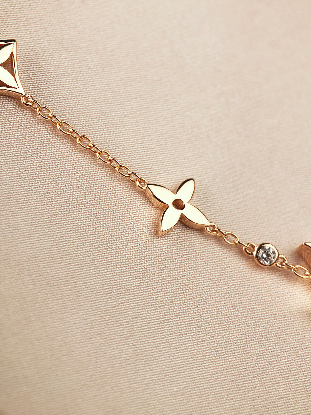 [AuraEcho Jewelry]STAR AND SUN 7 MOTIFS GOLD BRACELET