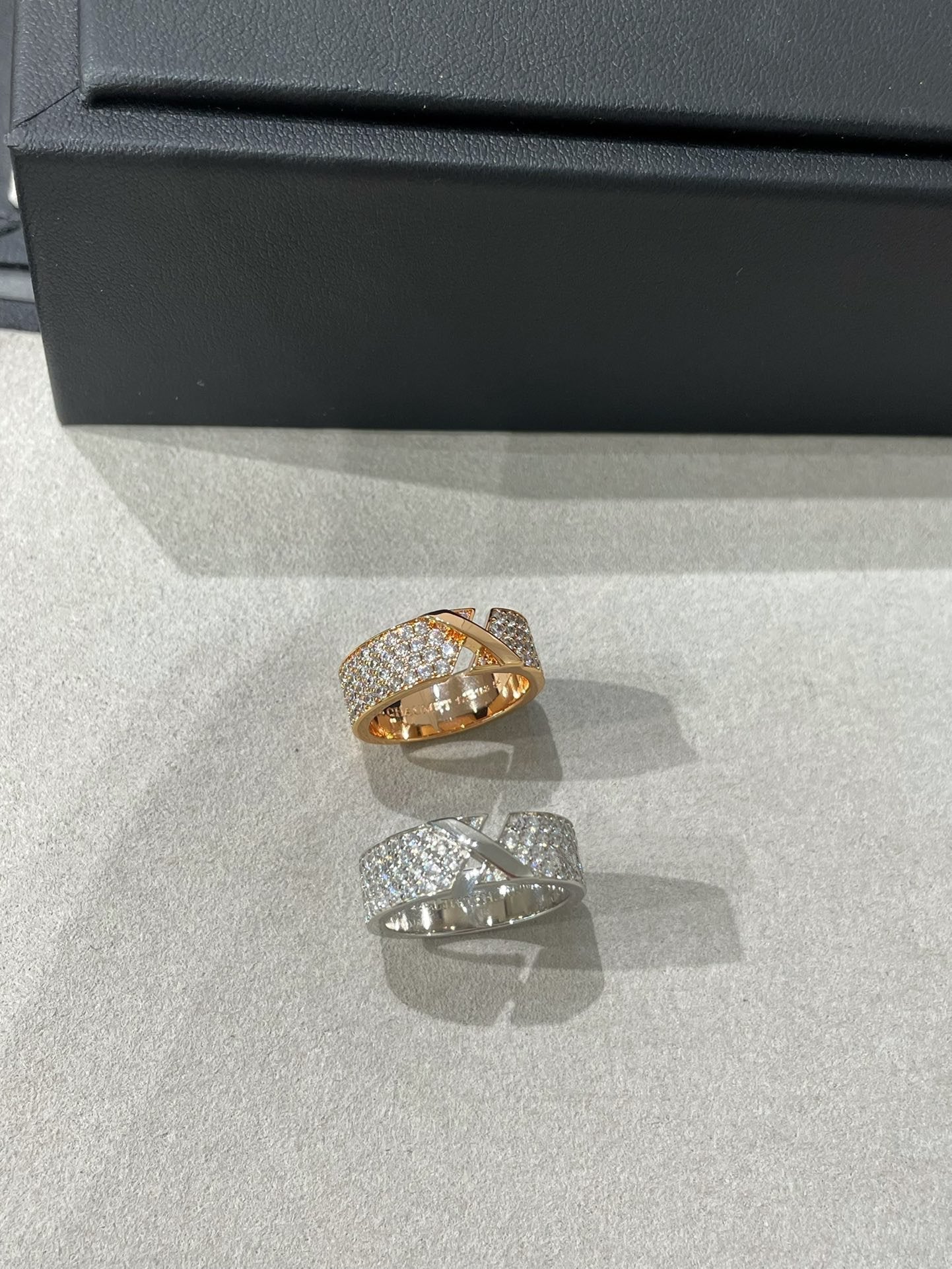 [AuraEcho Jewelry]LIENS EVIDENCE PINK GOLD DIAMOND PAVED RING