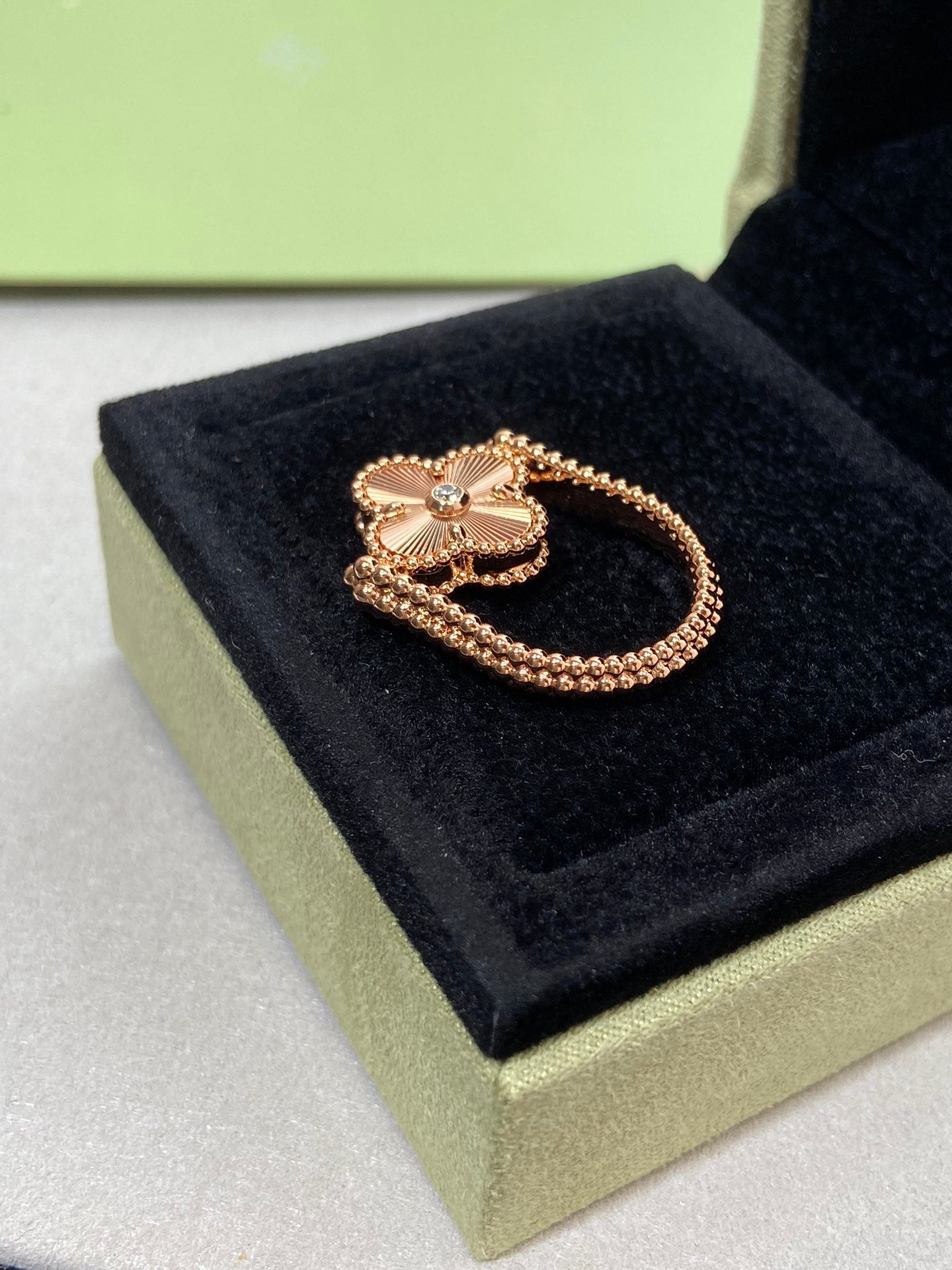 [AuraEcho Jewelry]CLOVER RIVERSIBLE ROSE GOLD RING