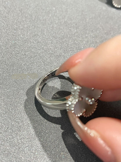 [AuraEcho Jewelry]CLOVER SILVER MOP DIAMOND RING